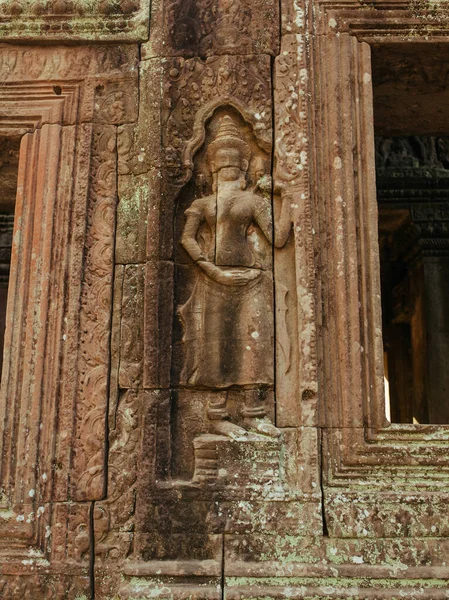 Peintures murales à l'acide cambodgien et peintures rupestres sur les murs du temple Agkor Wat — Photo