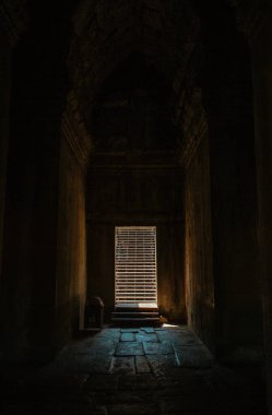 Kamboçya 'daki Angkor Wat Tapınağı Asya' daki Siem Reap şehri yakınlarında.
