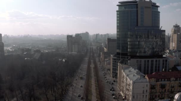 Bostäder och flervåningshus i Kiev 4k drönarflyg — Stockvideo