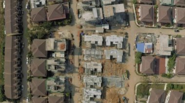 Sihanoukville 'deki otellerin inşaat sahasında İHA 4K