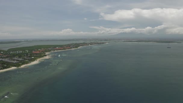 Bali ilha Uluwatu praia costa 4K Drone tiro — Vídeo de Stock