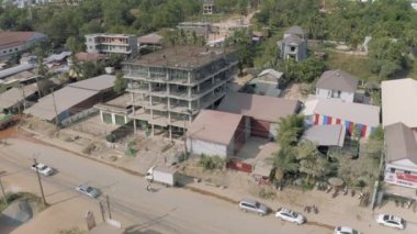 Sihanoukville 'deki otellerin inşaat sahasında İHA 4K