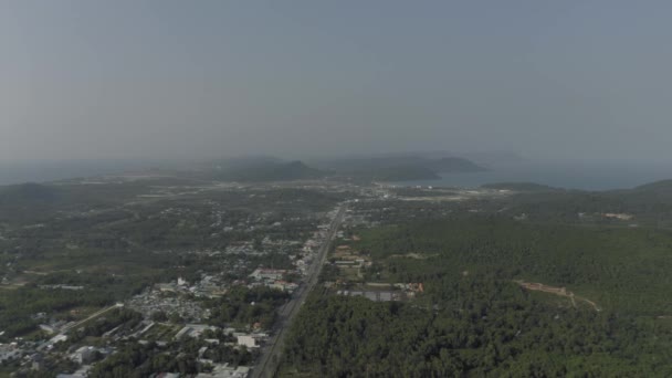 Phu Quoc Kókusz Börtön koncentrációs tábor múzeum 4k Drone shot — Stock videók