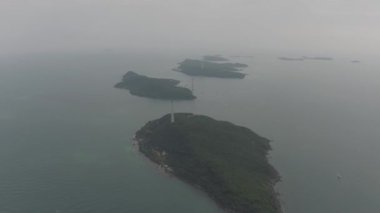 Phu Quoc Adası 'ndaki Funicular teleferiği Vietnam' daki Hon Thom Ananas Adası 'na.