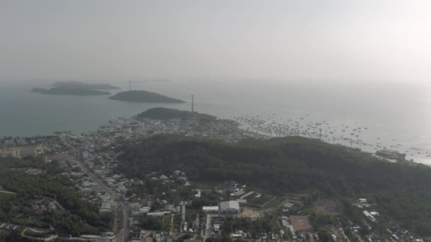 Funicular cable car on Phu Quoc Island to Hon Thom Pineapple Island in Vietnam — 비디오