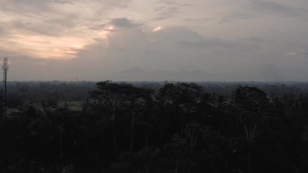 Batur Agung ηφαίστειο και Rice Field στο Μπαλί 4k Drone πυροβόλησε — Αρχείο Βίντεο