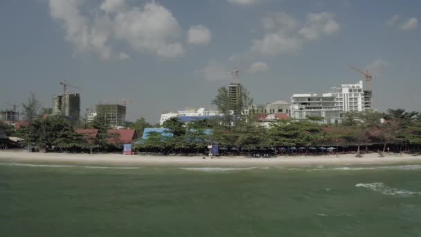 Hoteles Sitio de construcción en Sihanoukville Drone shot 4K — Vídeos de Stock