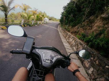 Motosiklet, scooter, Asya 'da geleneksel iki tekerlekli taşımacılık.