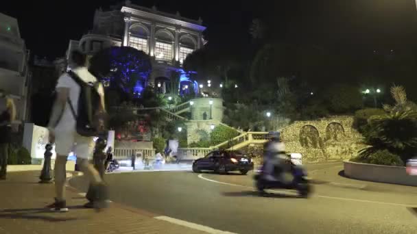 Monaco city nacht zeitraffer, straßen, straße mit autos in monte carlo — Stockvideo