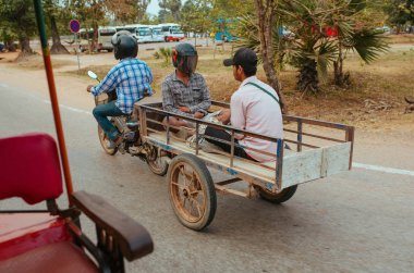 Asya 'da motosiklet Tuk-Tuk geleneksel bisiklet taksisi