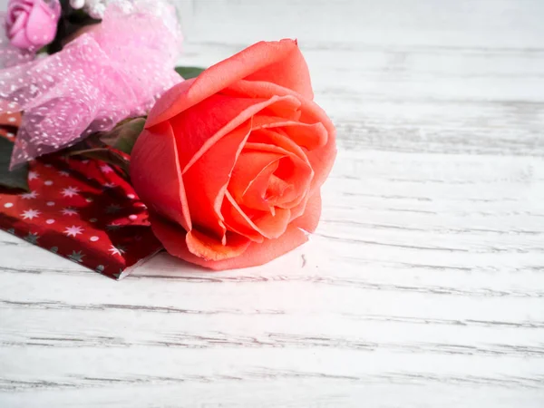 Roze roos voor valentines day — Stockfoto