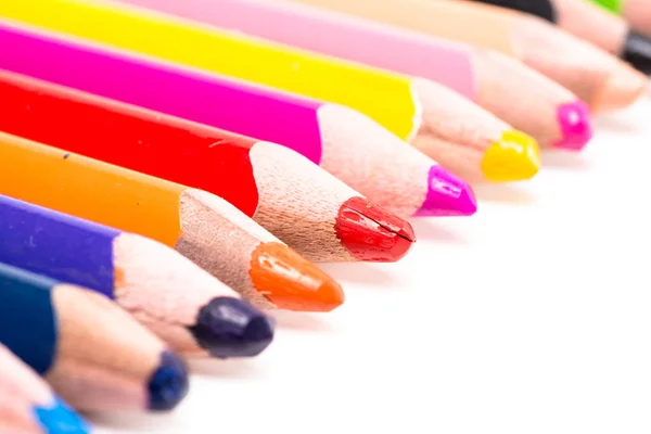 Crayons de couleur isolés — Photo