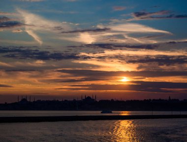 istanbul'da gün batımı