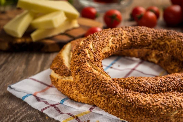 Simit çay