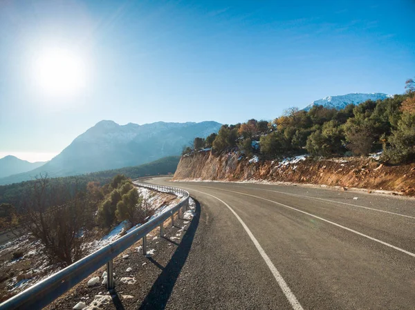 Empty road winter — Stock Photo, Image