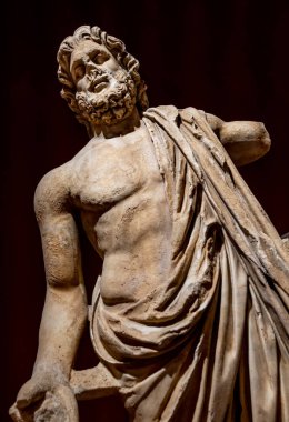 Zeus Mermer Heykeli
