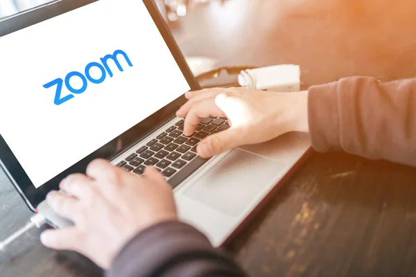 Antalya Turkije Maart 2020 Laptop Met Zoom Cloud Meetings App — Stockfoto