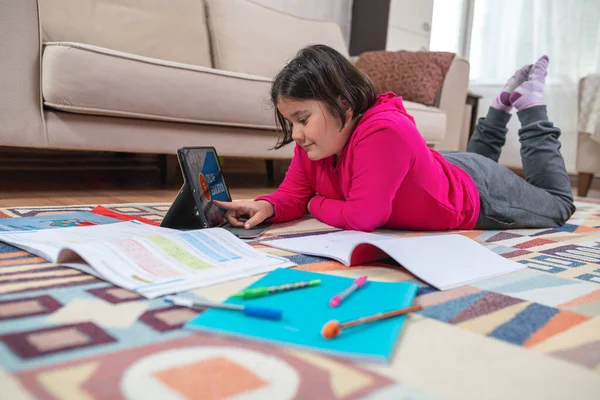 Smiling Student Lying Floor Living Room Studying Home Because Covid — Stock Photo, Image