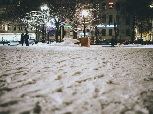 Нічний Сніговий Зимовий Пейзаж Алеї Міського Парку Крок Пішки — стокове фото