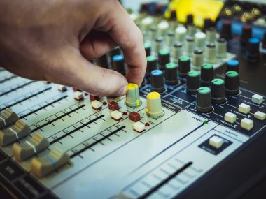 Klasik akustik gitar dizeleri makro çekim