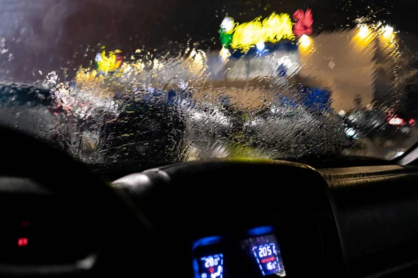 Glas Materiaal Textuur Bedekt Met Water Regendruppels Auto Tijdens Het — Stockfoto