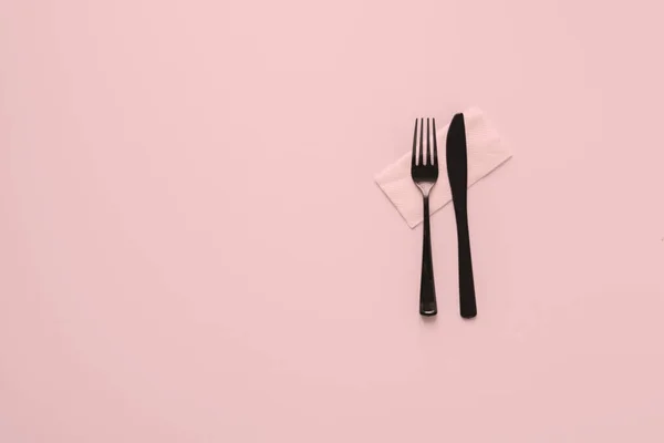 Konzeptueller Minimalismus Mit Tischgeschirr Aus Plastik — Stockfoto