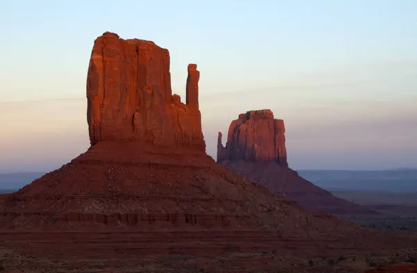 Рукавиці Висвітлюватися Сутінках Monument Valley Сполучені Штати Навахо — стокове фото