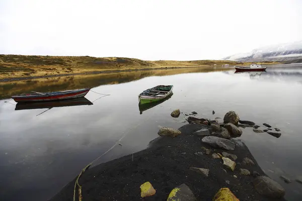 Vissersboten Afgemeerd Eberhard Fjord Buurt Van Puerto Prat Puerto Consuelo — Stockfoto