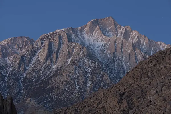 Lone Pine Peak Östra Sierra Strax Före Soluppgången Kalifornien — Stockfoto