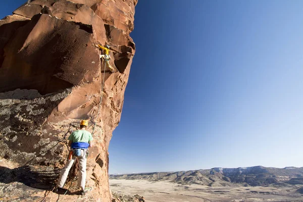 Man Woman Rock Climbing Route Called Psycho Path Psycho Tower — Stock Photo, Image