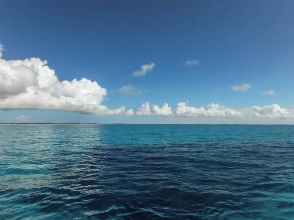 Seascape Felhők Horizont Vonal Óceánon Long Island Bahama Szigetek — Stock Fotó