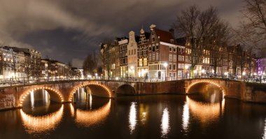 Güzel Amsterdam gece çekimi