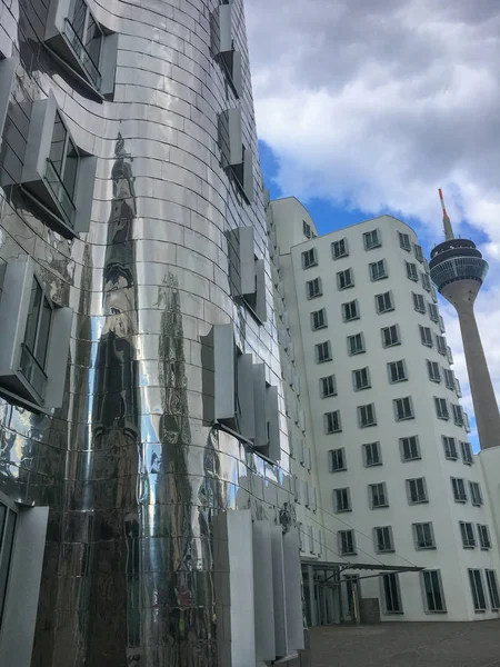Dusseldorf Alemania Abril 2017 Fachada Del Edificio Gehry Medienhafen Ciudad — Foto de Stock