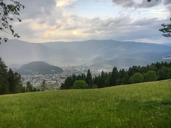Bruneck (Brunico) shora — Stock fotografie