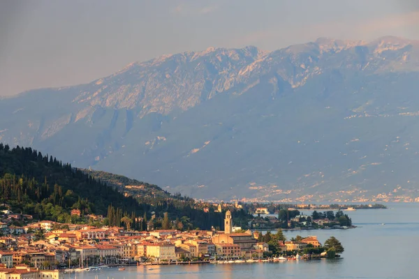 Salo in lake garda, Italië — Stockfoto