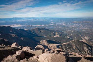 Colorado manzarası Pikes Tepesinden görüldü