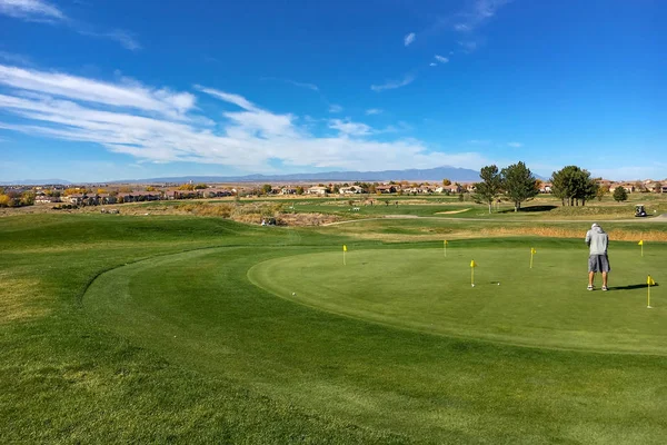 Widok panoramiczny na pole golfowe Walking Stick, Pueblo, Kolorado, USA — Zdjęcie stockowe