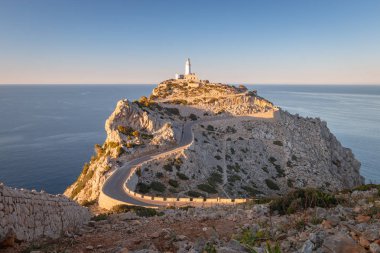 Cap de Formentor Majorca Deniz Feneri (Mallorca) İspanya Gün batımında
