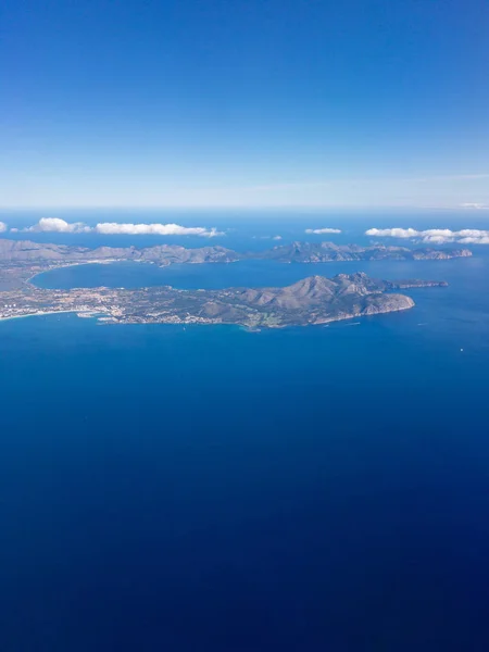 Luchtfoto van Port dAlcudia en Cap Formentor, Majorca, Spanje — Stockfoto