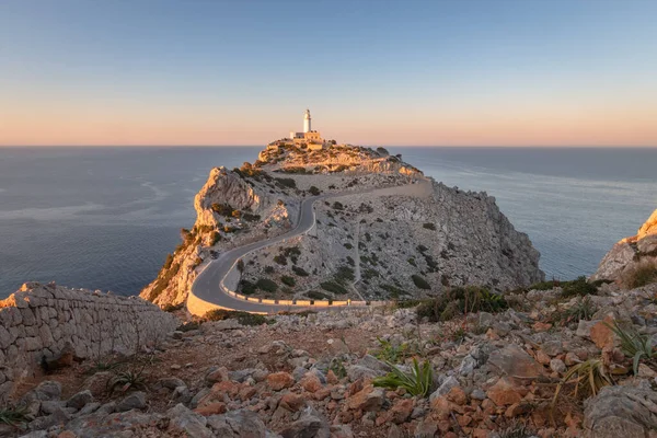 Fyren Cap de Formentor Mallorca (Mallorca) Spanien runt solnedgången — Stockfoto