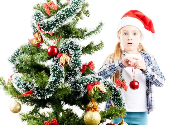 Decorar árbol de navidad — Foto de Stock