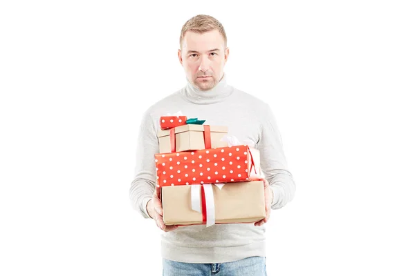 Homem com presente de Natal — Fotografia de Stock