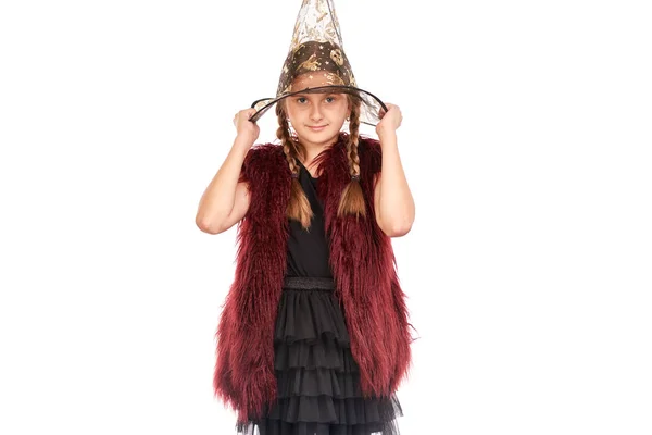 Маленькая девочка в костюме Хэллоуина — стоковое фото