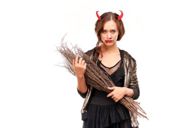 Büyüleyici dişi şeytan