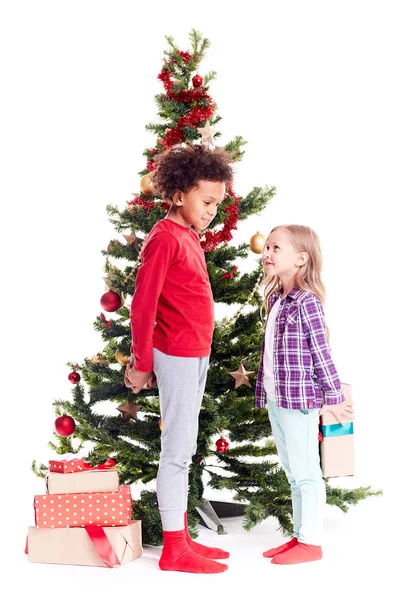 Ağabeyi için gizleme hediye