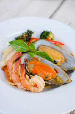 Kee yastık mao spagheti deniz ürünleri