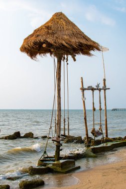 Sahilde küçük bir pavilyon