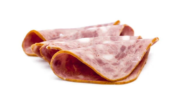 Plakjes ham op witte achtergrond. Verse prosciutto. Varkensvlees ham, gesneden — Stockfoto