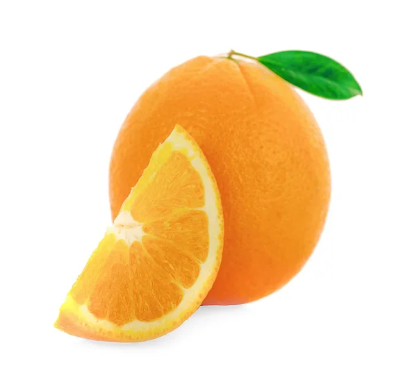 Orange skiva isolerad på vit bakgrund — Stockfoto