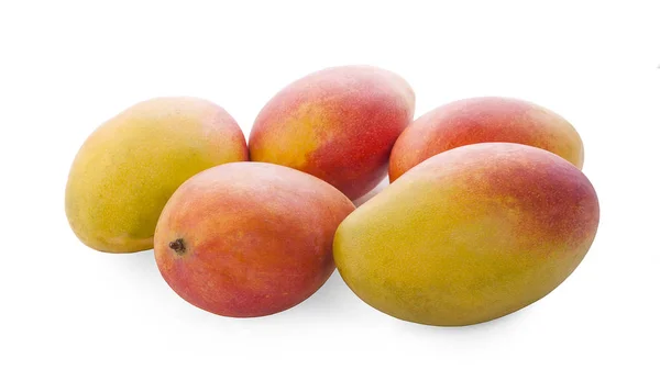 Postre jugoso mango aislado sobre fondo blanco — Foto de Stock